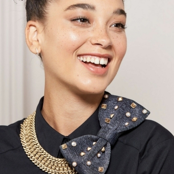 New Stella & Dot  Neoprene Bow Necklace - Picture 1 of 4